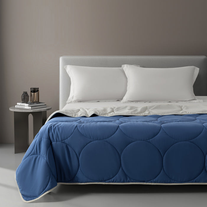 Essential Reversible Airdown Blanket (Light Grey & Blue)